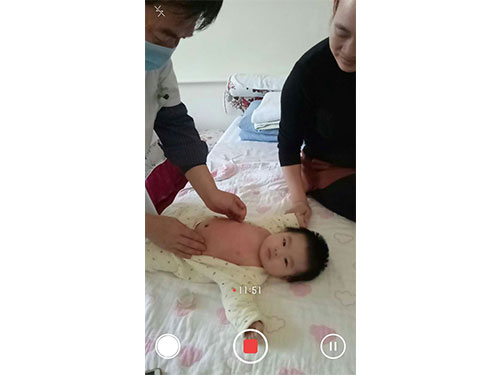 三个月小宝宝感冒在调理中